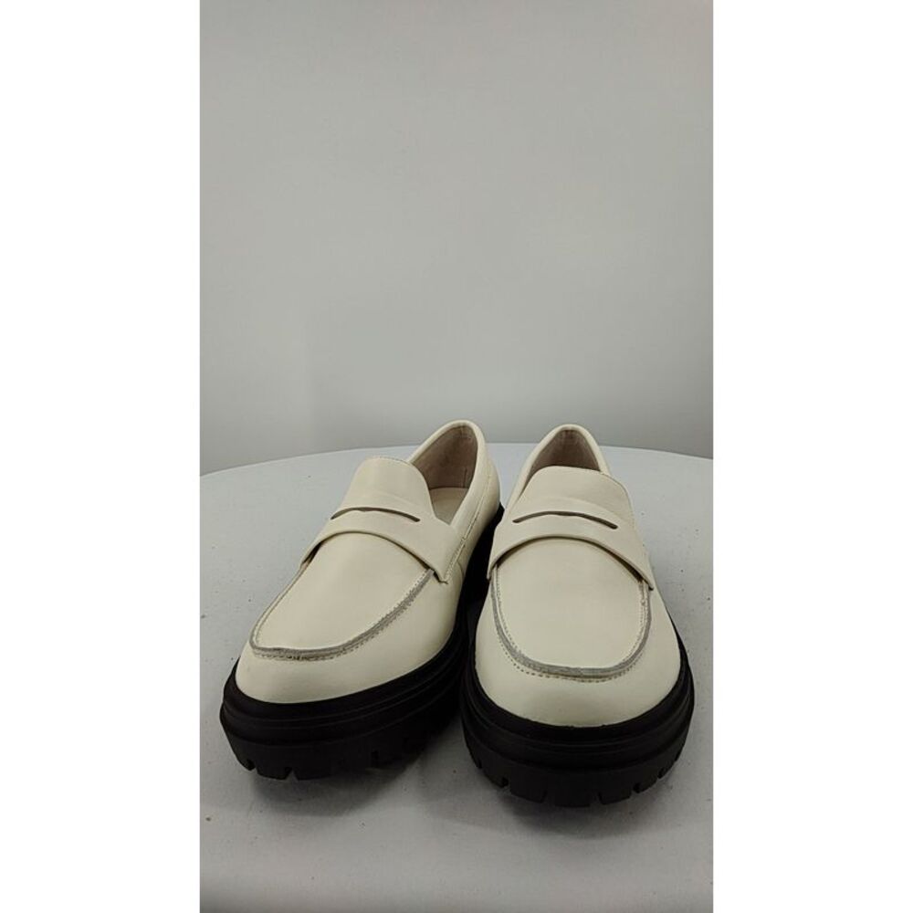 Quince Cream and Black Loafers - Picture 2 of 3